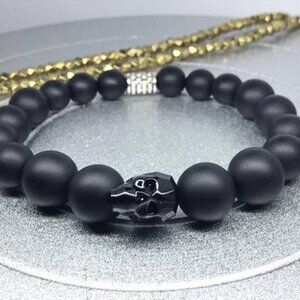 Unisex Quite Luxury Onyx & Swarovski Crystal Skull Stretch Bracelet